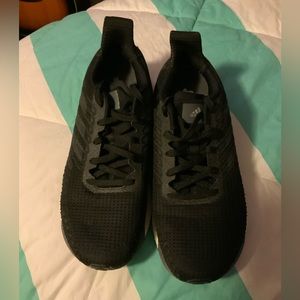 Black adidas solar boost